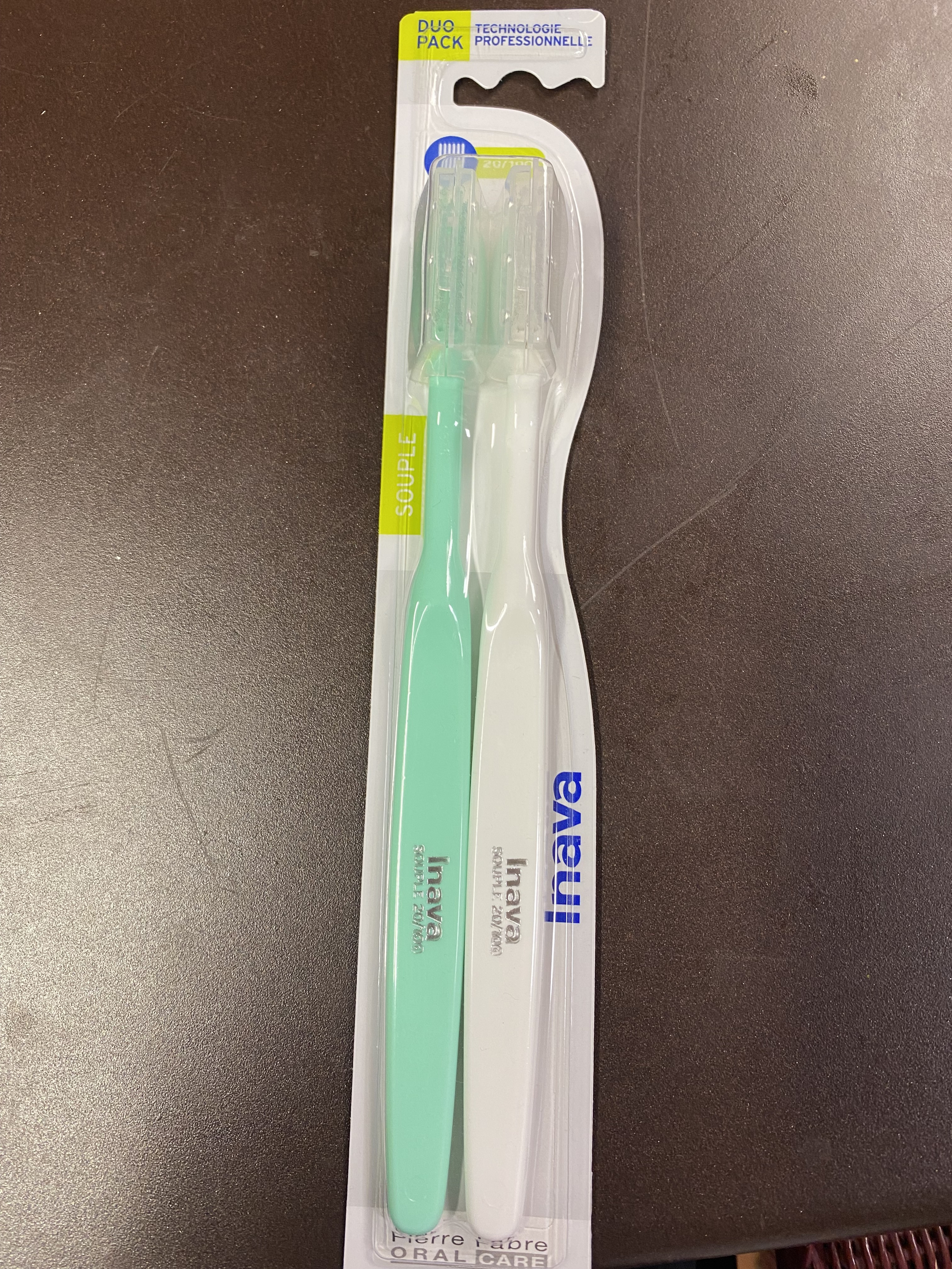 Inava 20/100 - brosse à dents souple Duo - Pharmacie Agnès Praden à Alès