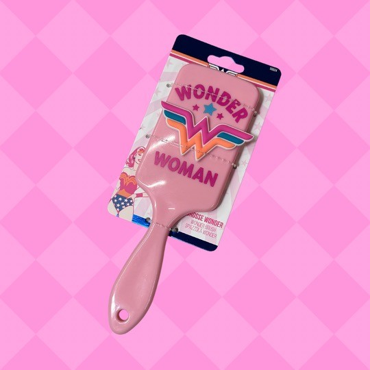 WONDER WOMAN BROSSE ROSE - Pharmacie Agnès Praden à Alès